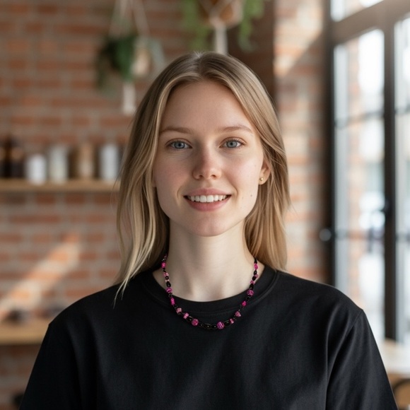 Bright Pink and Black Beaded Plus Stone Necklace - Picture 5 of 5